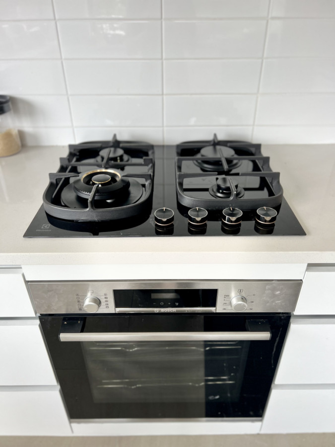 Replacement of an electric cooktop with this new gas hob