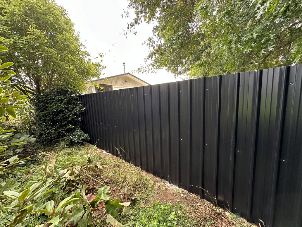Fence with tin.