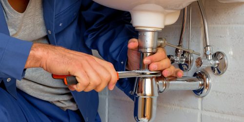 Hiring a Gas Fitter or Plumber - Tips from a Tradie
