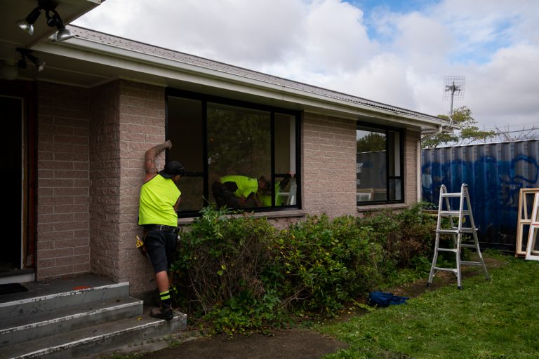 Window Delivery & Install 1200px2572