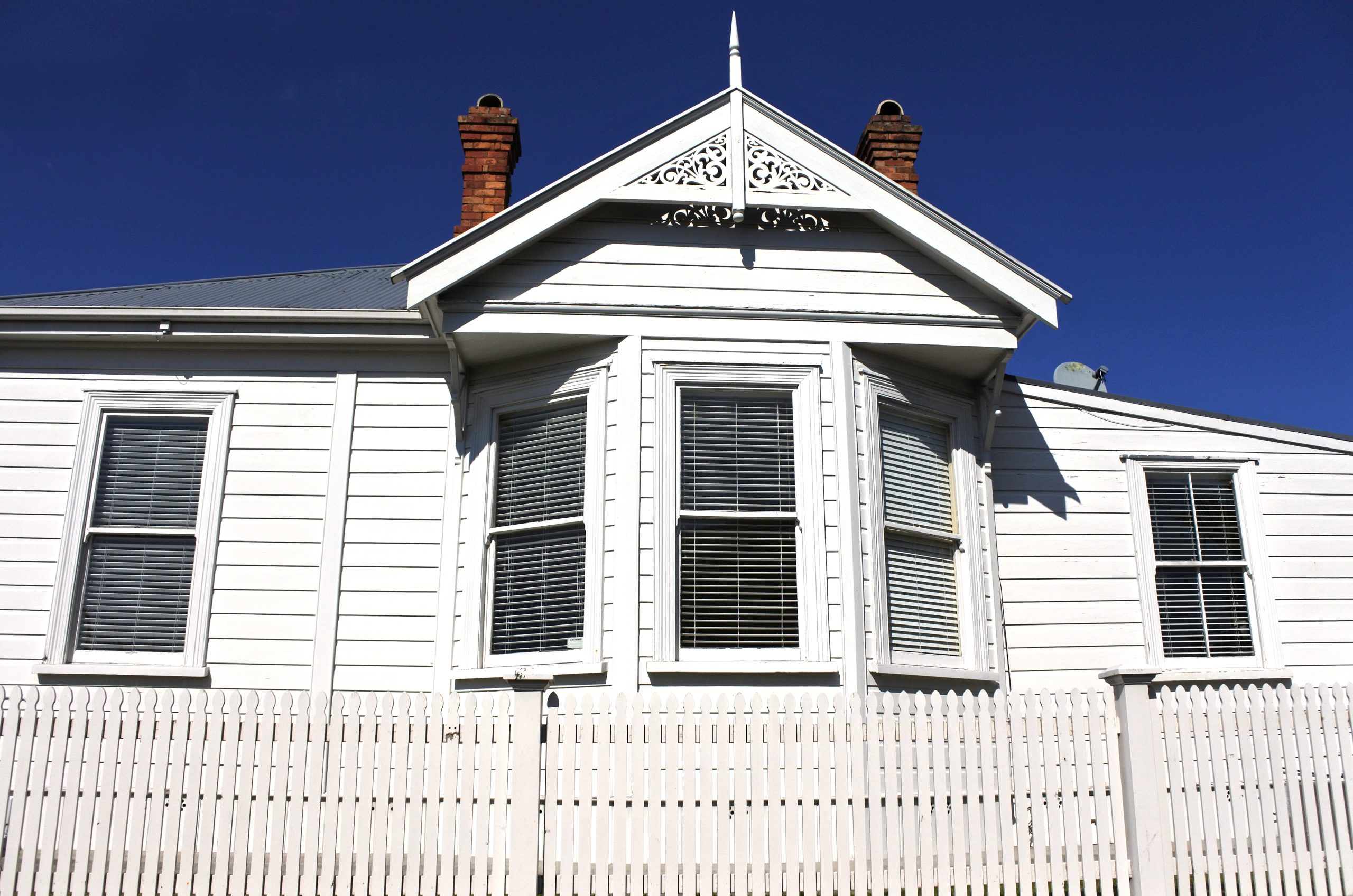 shutterstock_471862388 old type of home in NZ