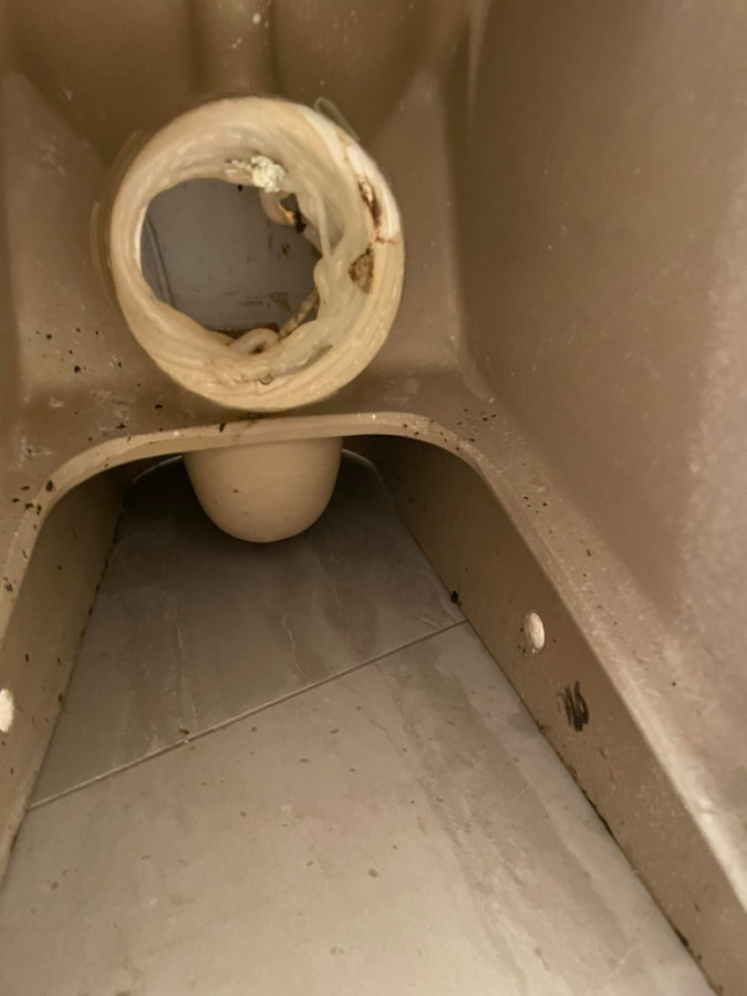 Amateur  hour from the previous "plumber"