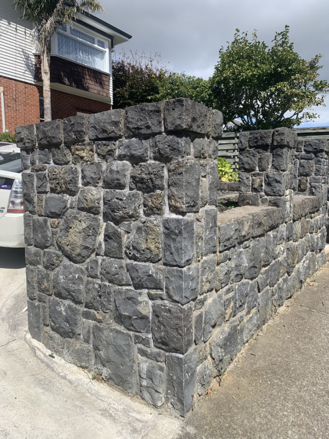 Masonry wall
