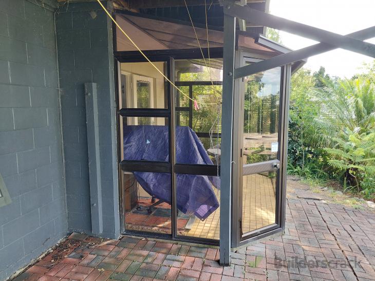 Conservatory Roof leaking ( 760781) Builderscrack