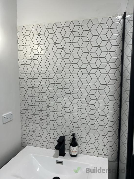 Small tiling job ( 768082) Builderscrack