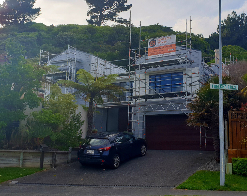 Exterior scaffold and painting in Churton Park