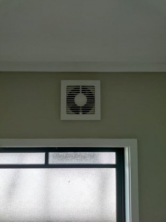 Manrose Thru-wall Extraction fan.