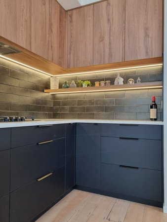 Cabinetry strip lighting