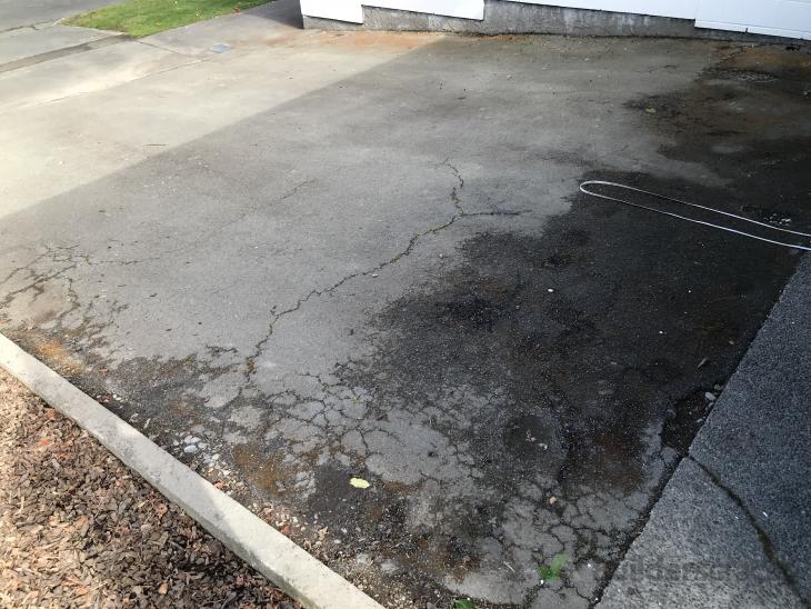Driveway Asphalt (#771442) | Builderscrack