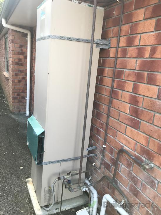 Replacing the old hot water cylinder ( 775641) Builderscrack