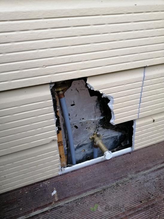 Fix a hole in cladding ( 776259) Builderscrack