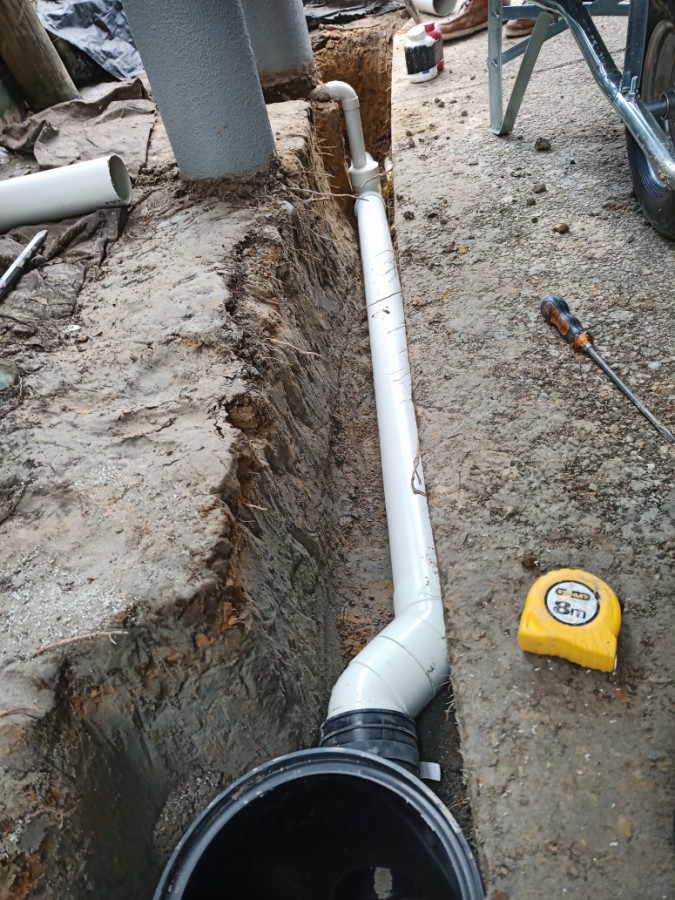 Cisipit install for channel grate.