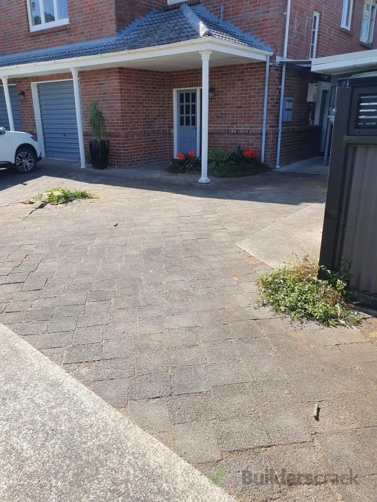 Relaying pavers ( 779918) Builderscrack