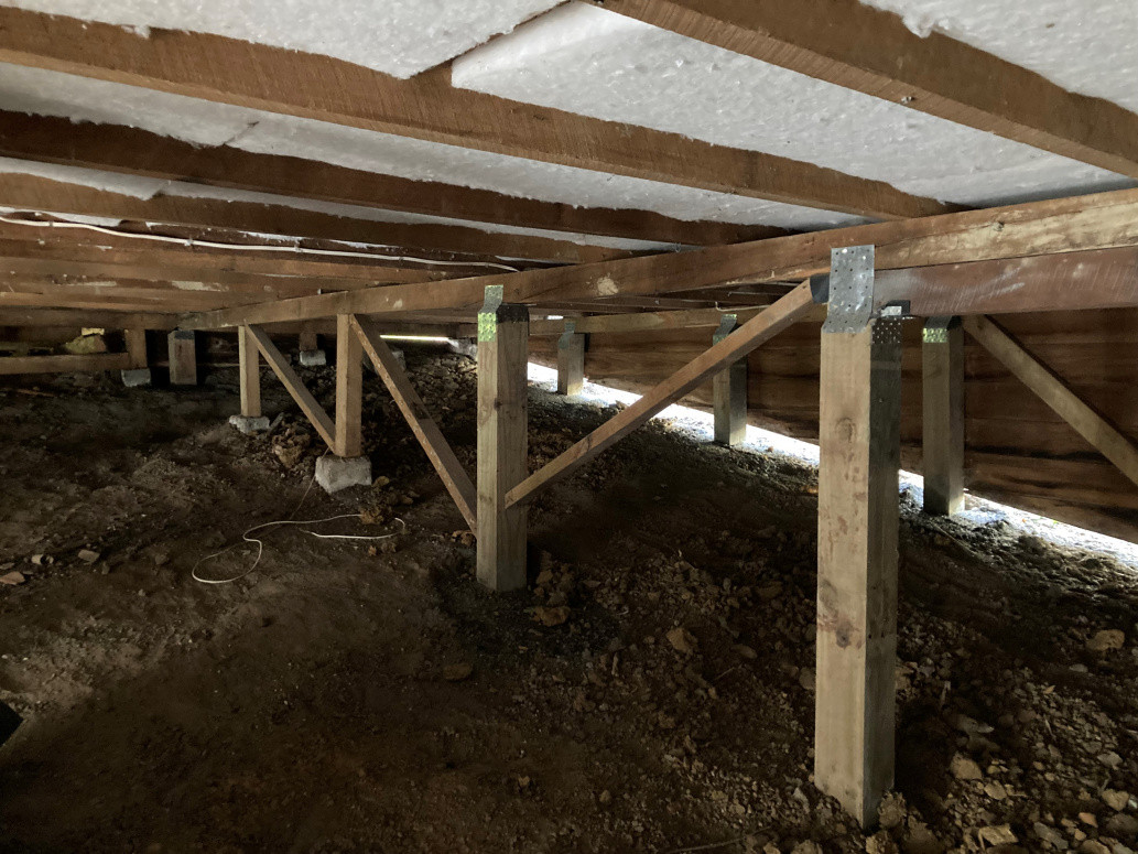 House re-level and new timber piles