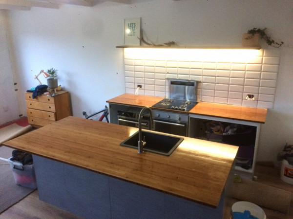 A new kitchen for a happy customer