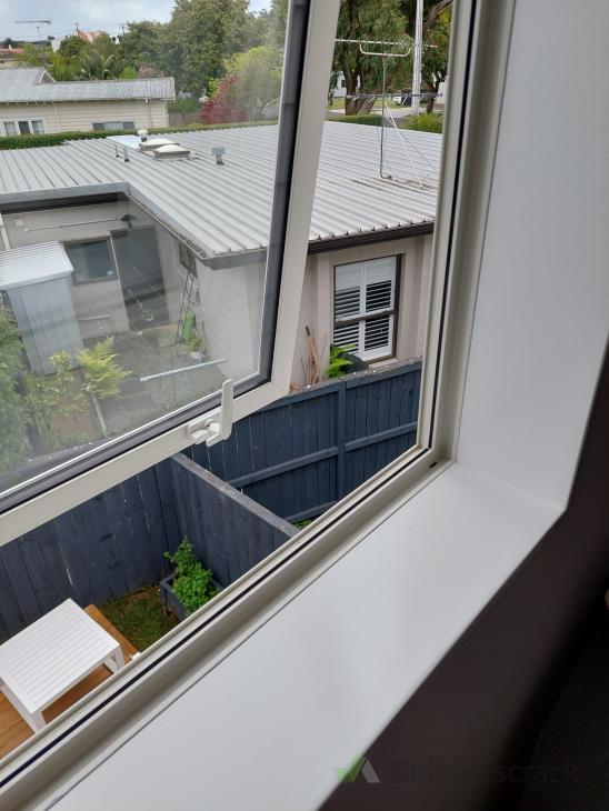 Window Steys Installing window stays (#789452) | Builderscrack