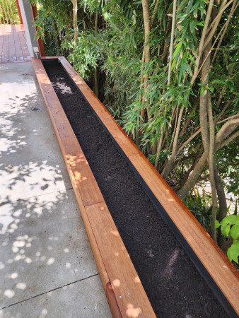 Kwila Planter Box