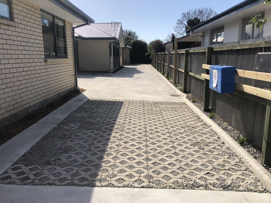 permeable pavers and broom finished driveway bordesley st