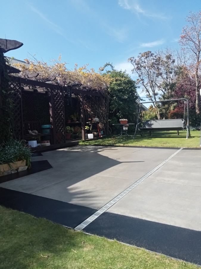 This job come up great this concrete was 10 years old looks like a new job after Crete-master has finished