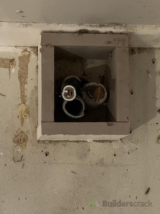 Aircon Pipe removal ( 796745) Builderscrack