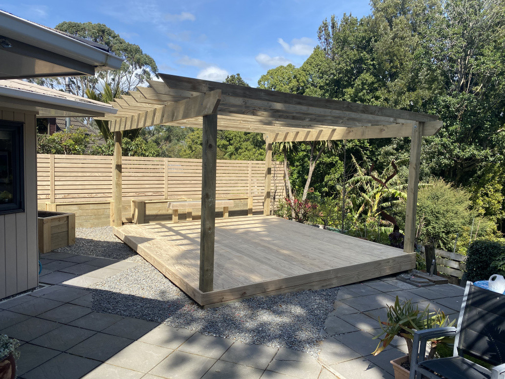 Deck pergola fence and garden boxes