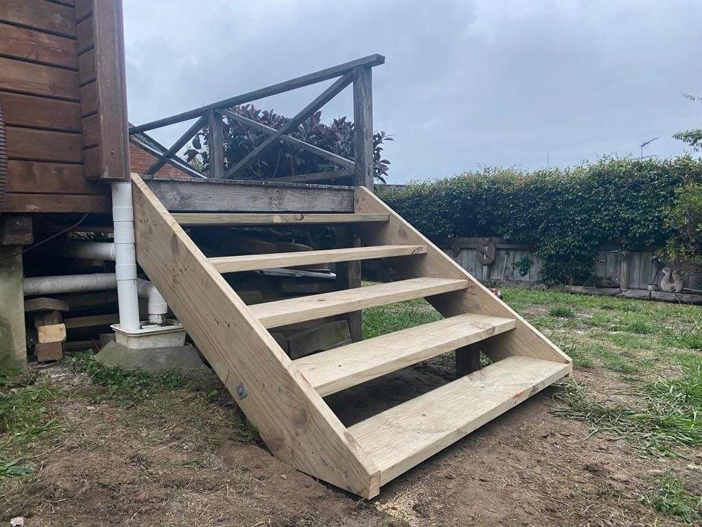 Various Deck Builds | Builderscrack