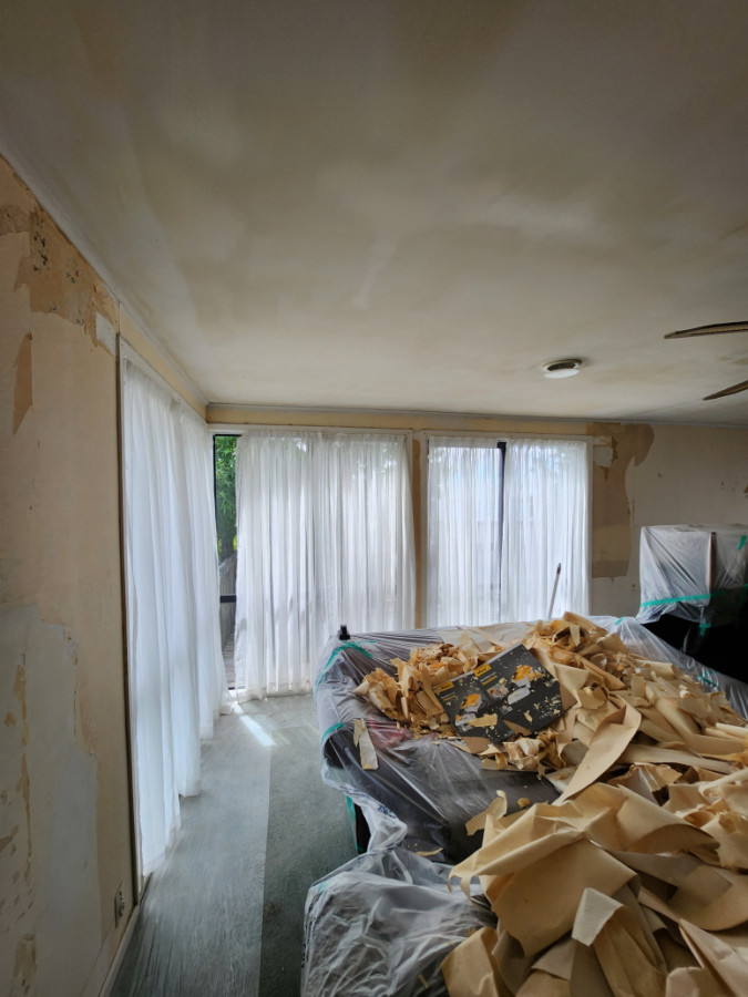 Interior; Wallpaper removal and Painting Builderscrack