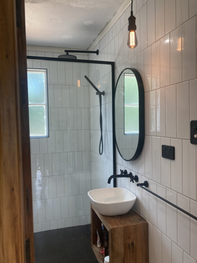 Vertical offset stacked 100x300 subways