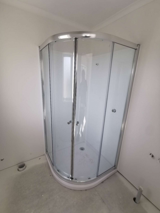 Curved shower box