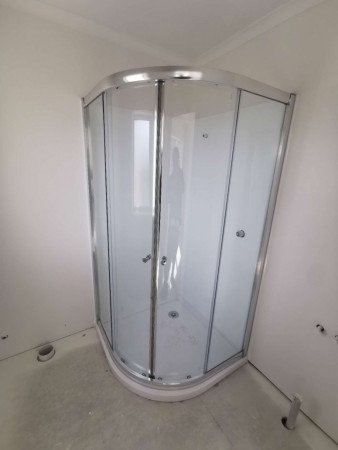 Curved shower box