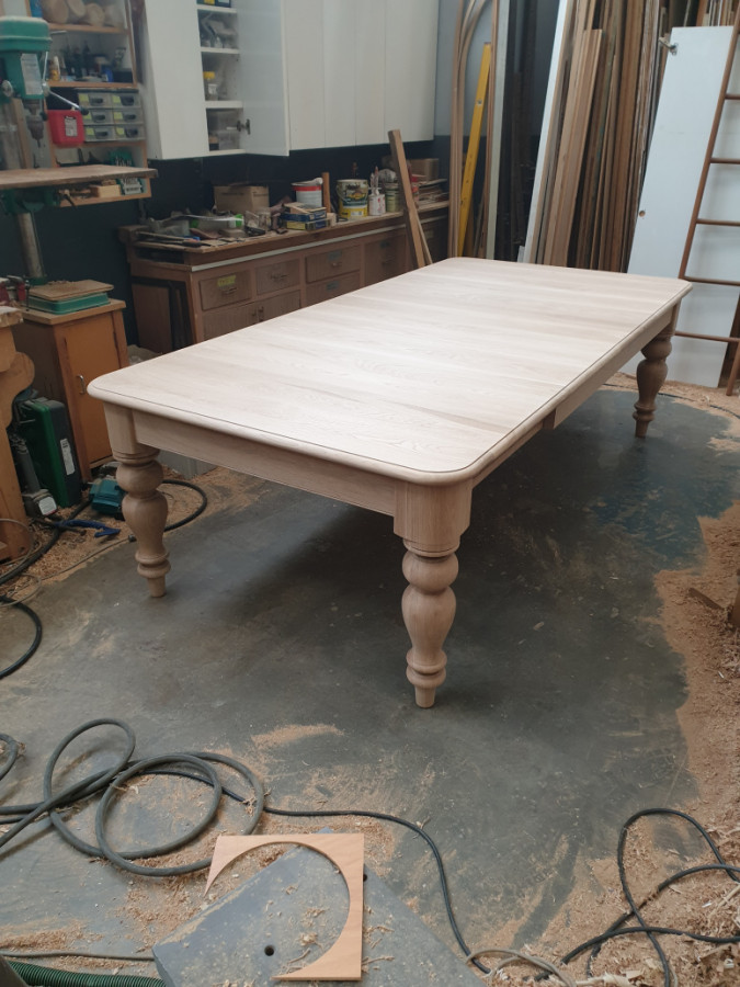Oak extension table.