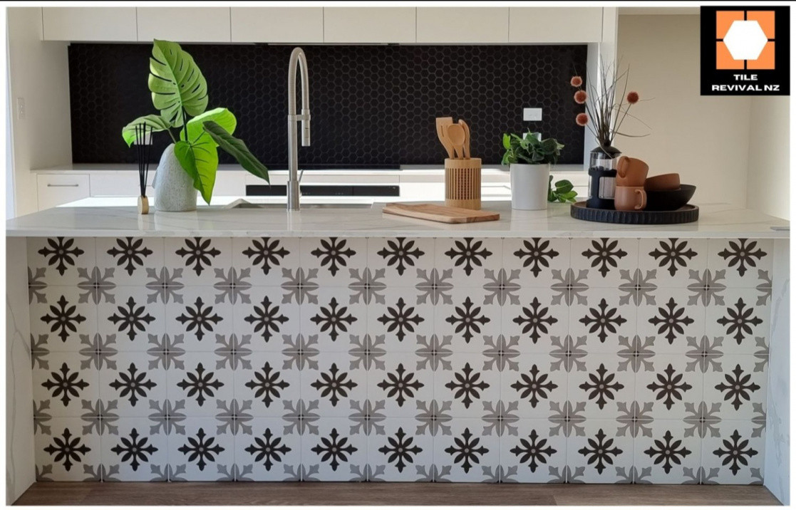 Island & Kitchen Mosaic Splashback