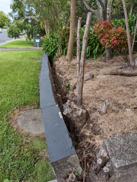 Remove and replace retaining wall ( 842644) Builderscrack