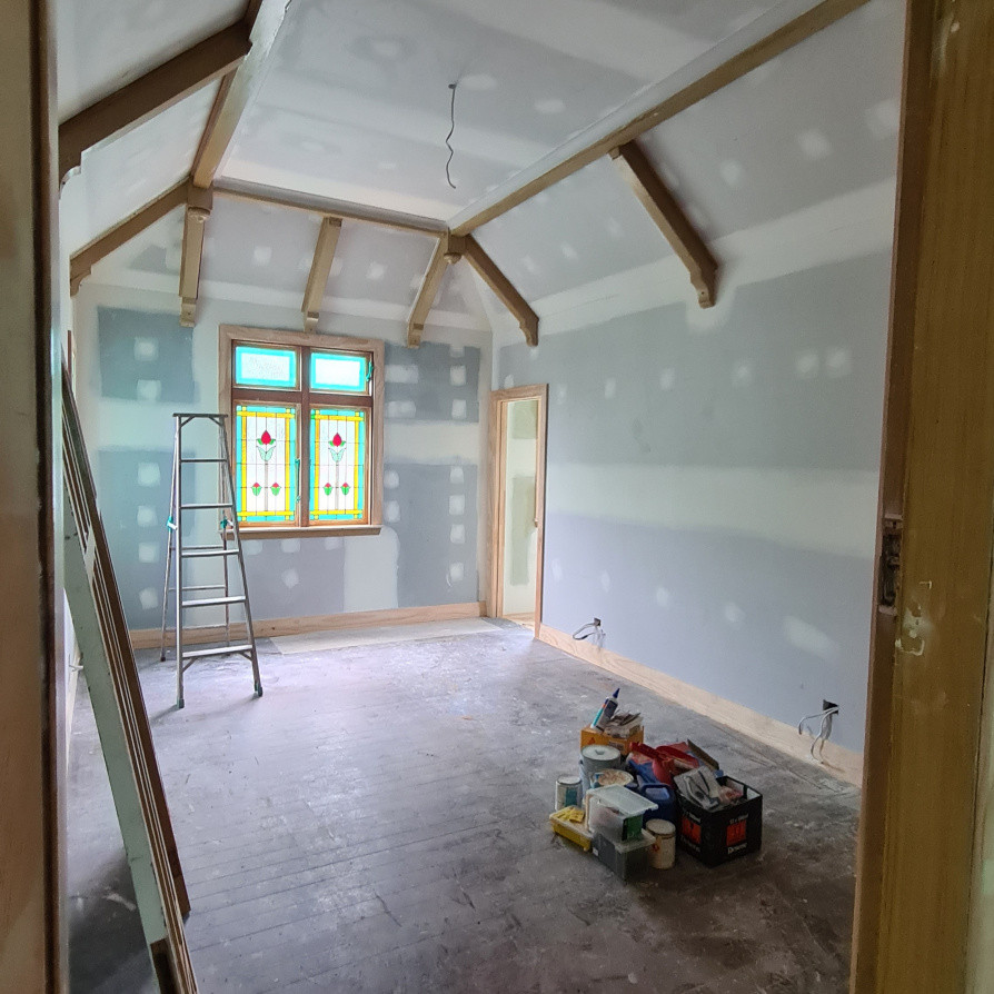 Plasters  walls , stain blocked Beams and wallboard  sealer as undercoat on all new gib