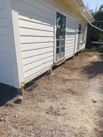 Jack and pack leveled, ready for new deck