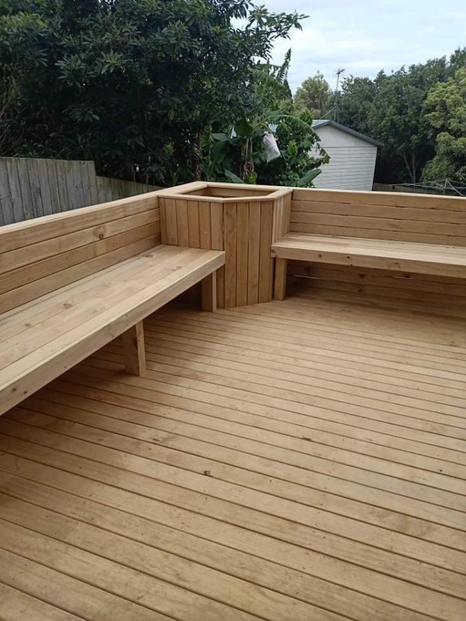 Deck with planter