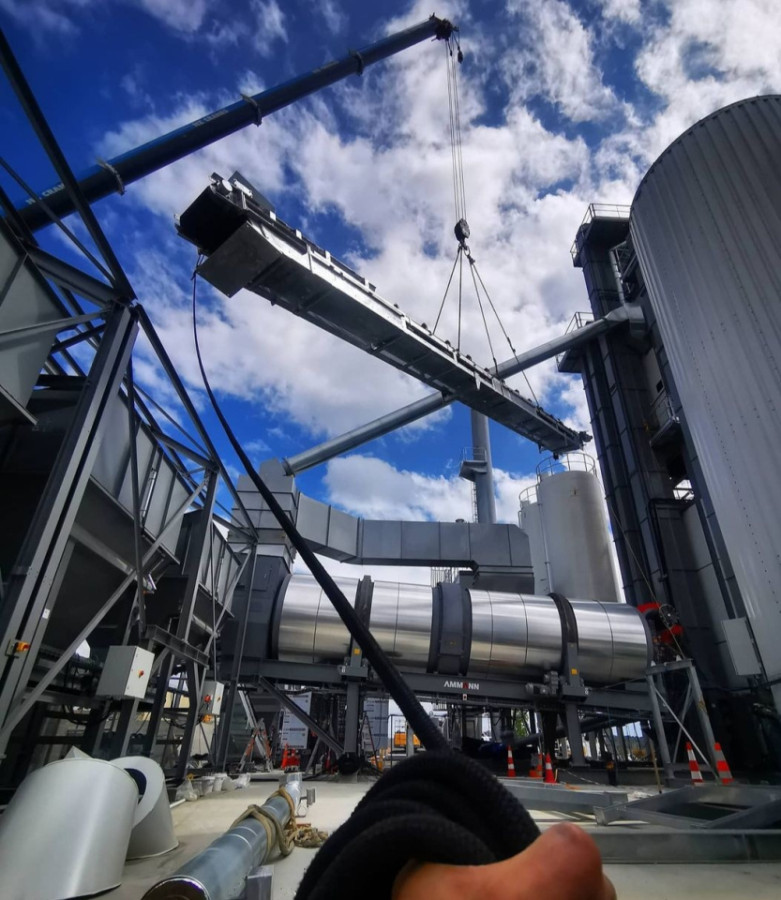 Plant building, conveyor install