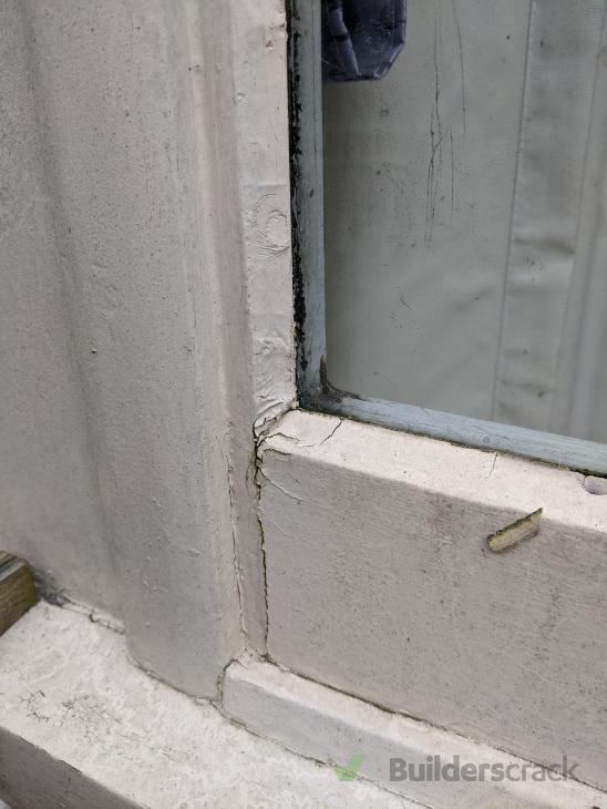 Leaking timberframed window repair ( 849985) Builderscrack