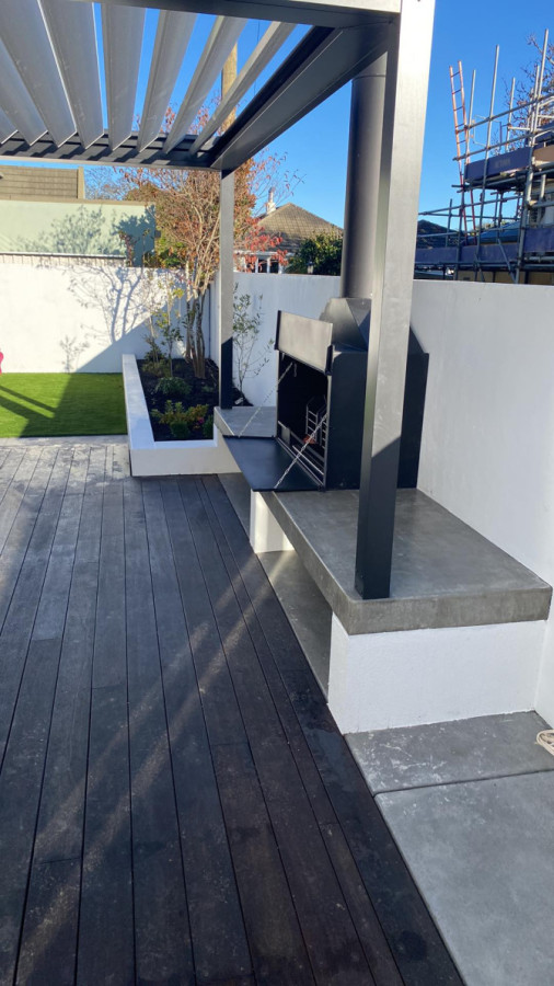 Smooth platinum bench