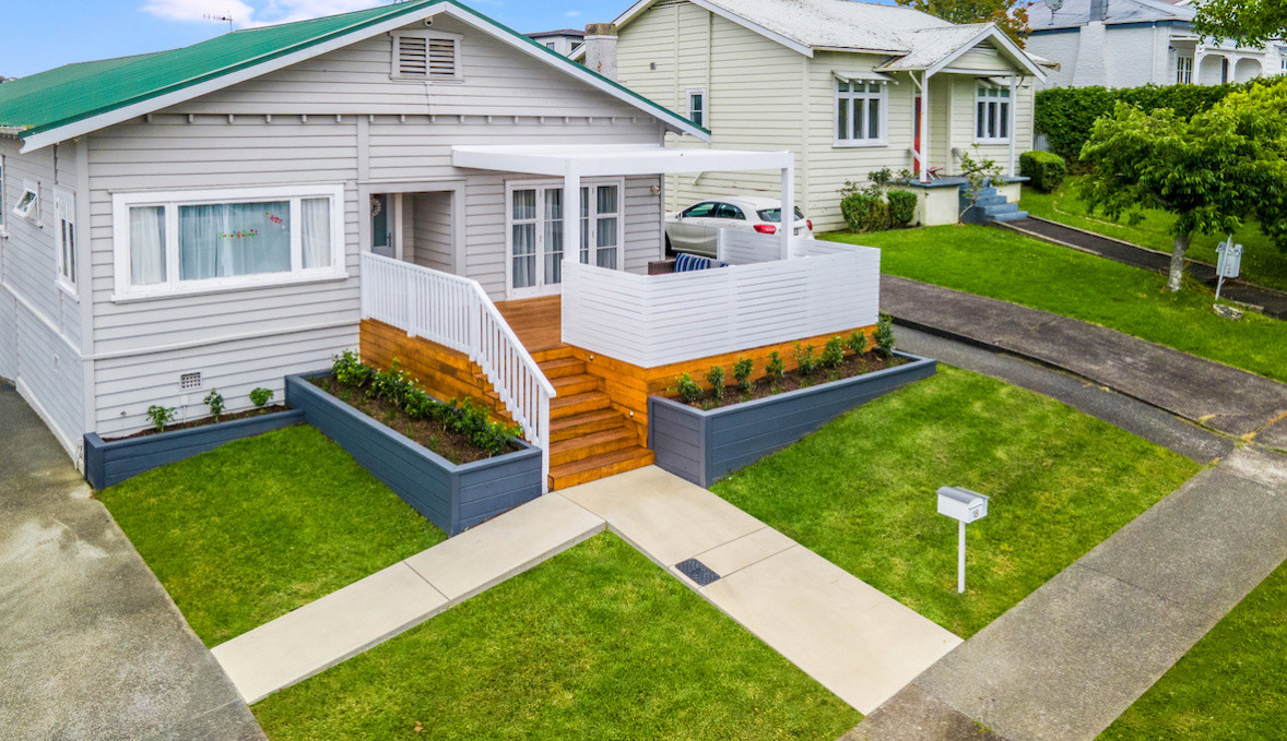 Front of house landscaping