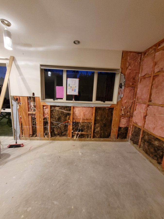 Flood damage ,brace line.