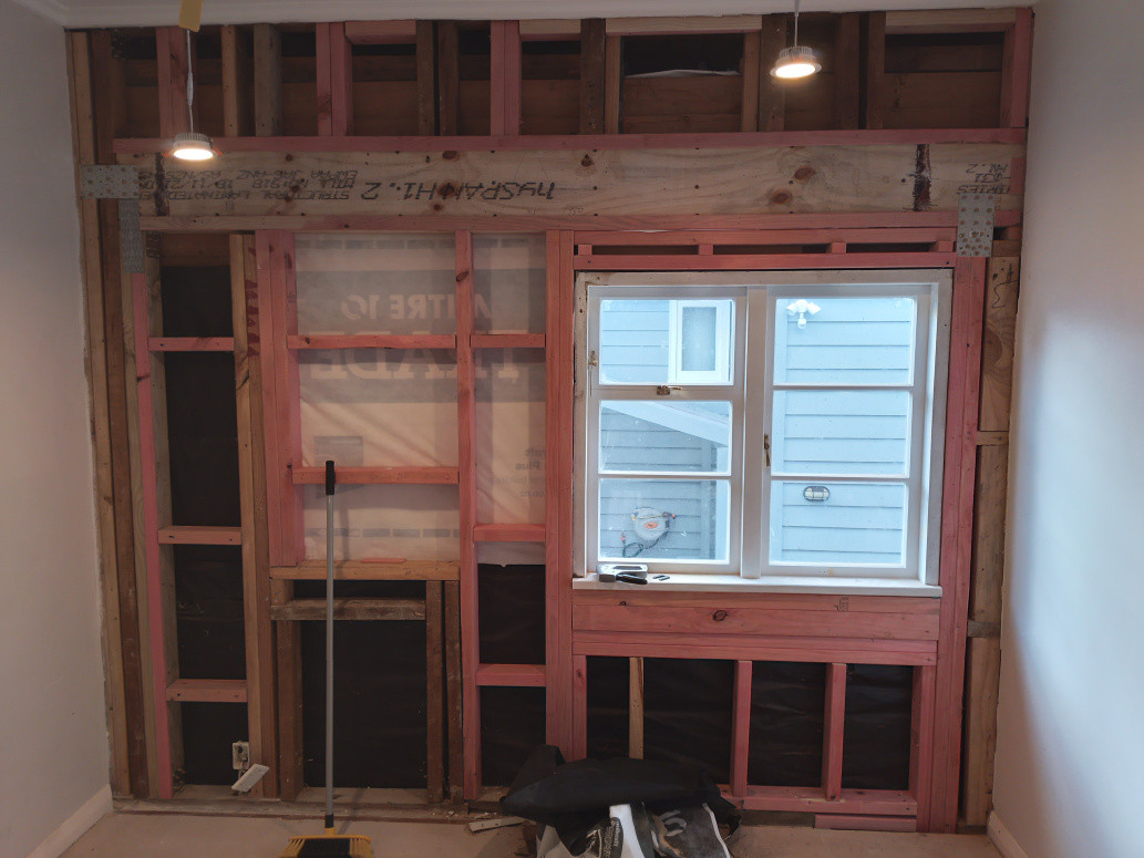 Lintel work for large window