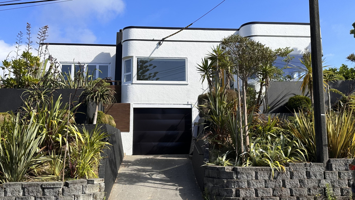 Art Deco - Exterior Repaint