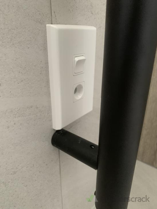 Installing a vertical heated towel rail into a tiled wall ( 860936