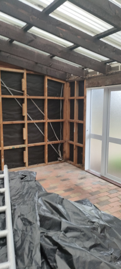 Clean and removed class b asbestos cladding.