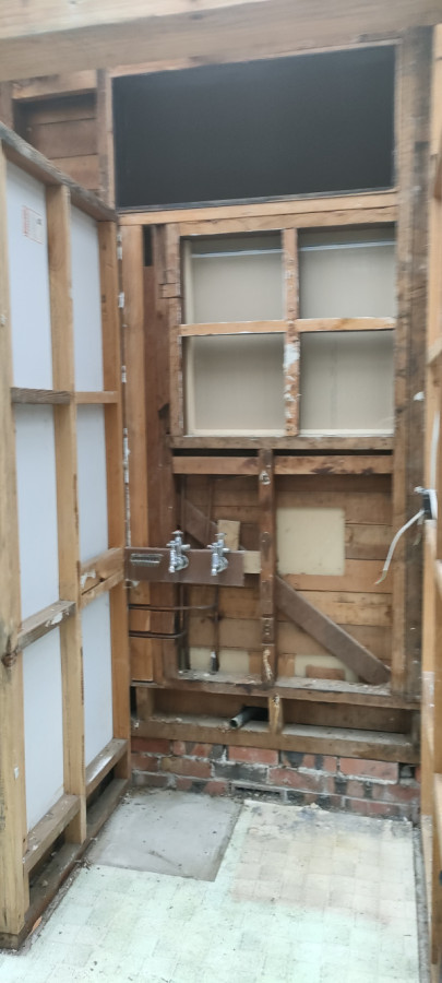 Clean and removed class b asbestos cladding.cleam