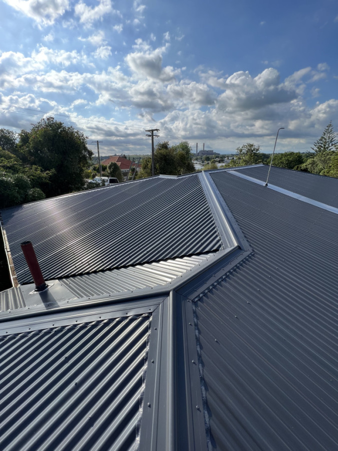 Metal Tile to Longrun Re-roof ‘after’
