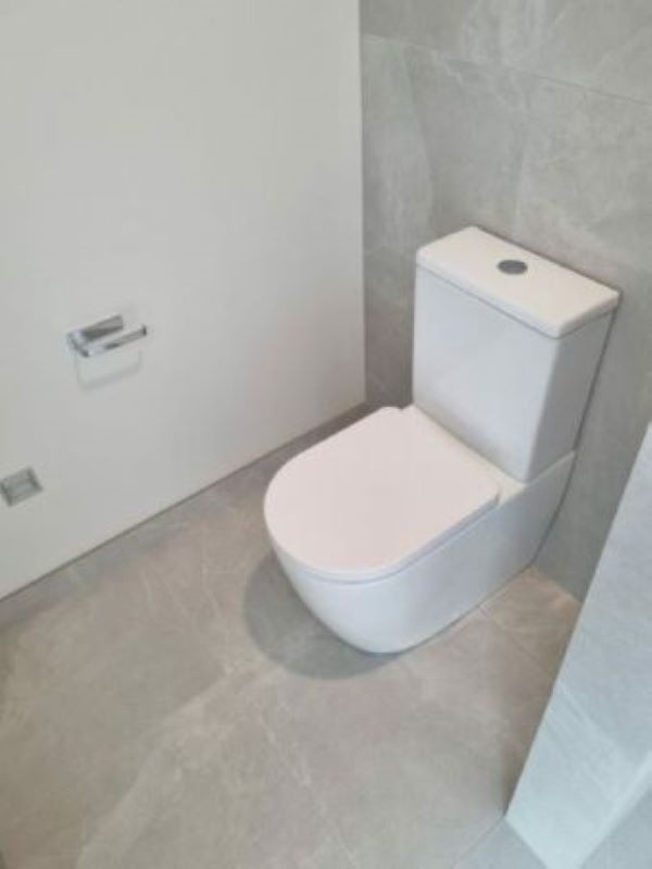 New bathroom BTW toilet