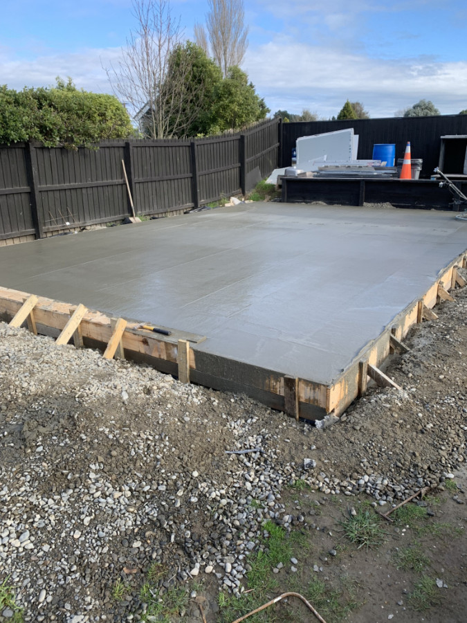 Freshly poured foundation and floor slab. Jusst waiting for it to harden before we put the Helly Float on