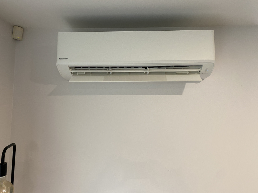 Panasonic 8KW heat pump for main living heating & cooling